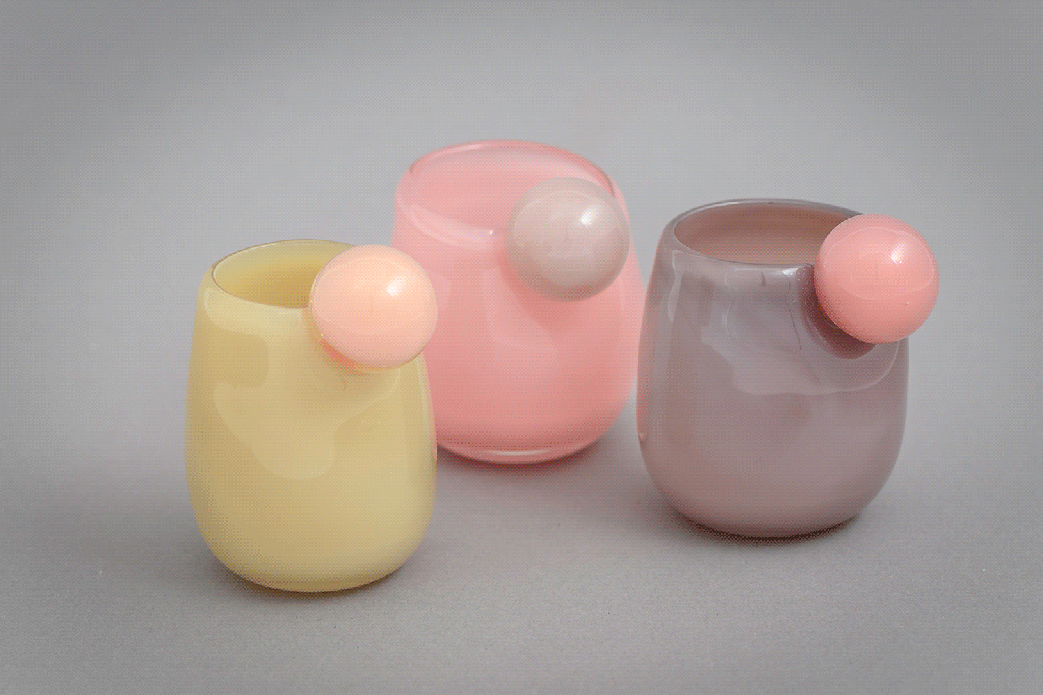 Helle Mardahl glass tumblers in pastel yellow, pink and lilac with bubble details