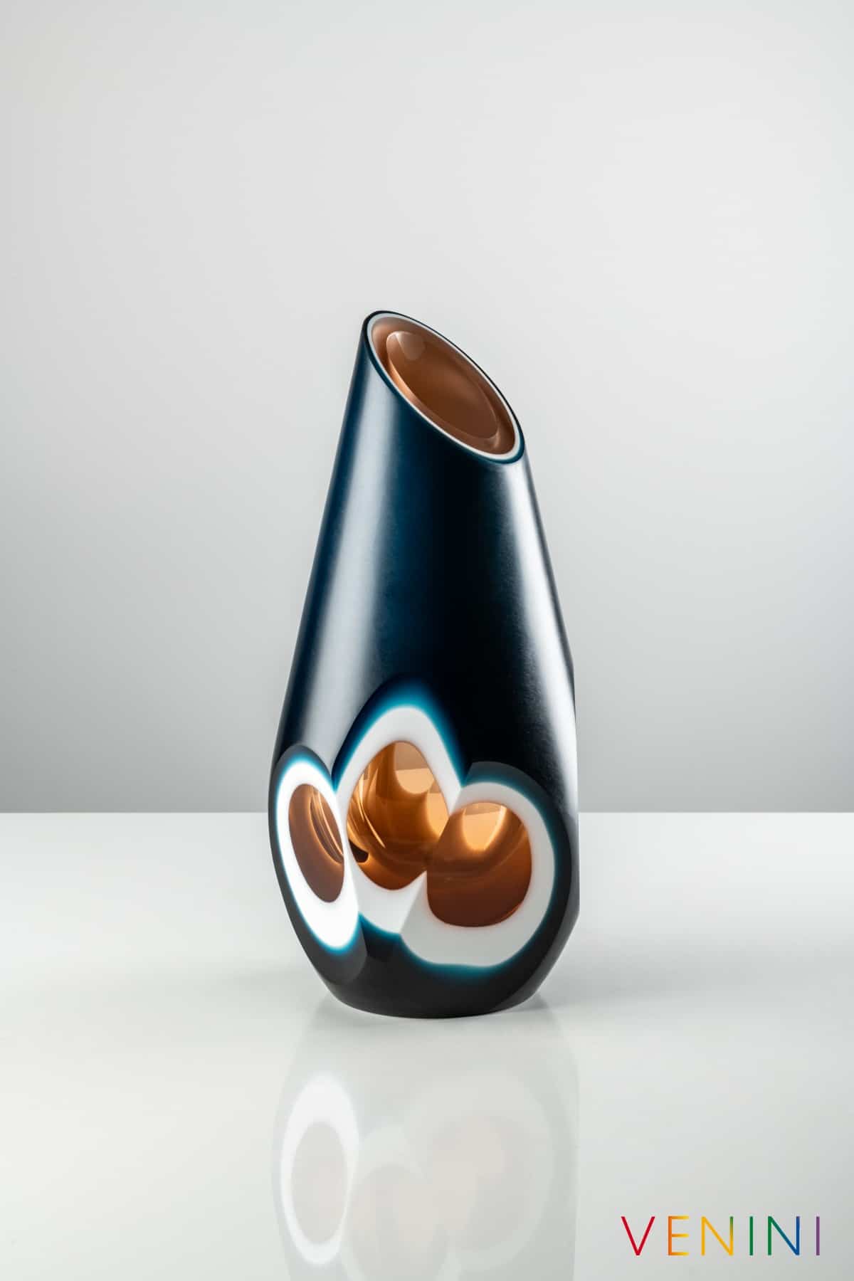 Geodi vase by Sonia Pedrazzini for Venini, in black glass with amber inclusions